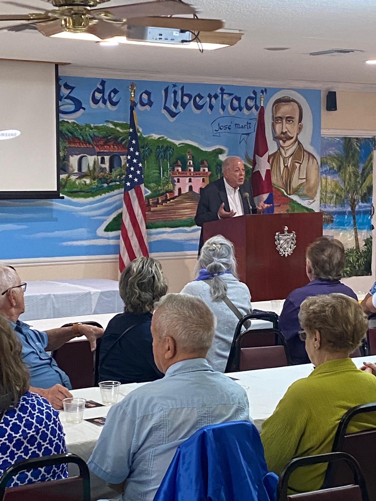 Meeting of the municipalities of Cuba in exile